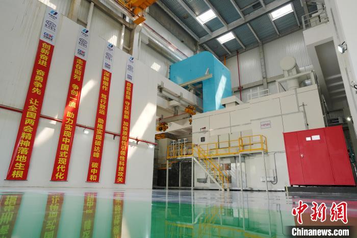 全国产化F级50兆瓦重型燃气轮机机组。　开云app入口供图